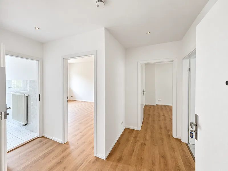 Wohnen mit Charakter: Sanierte 3-Zimmer-Wohnung — photo 1